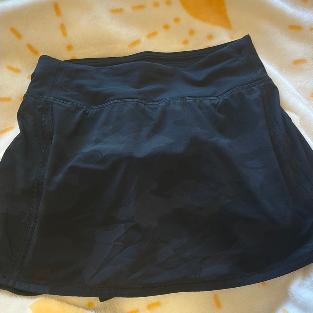 camo lululemon skirt size 0